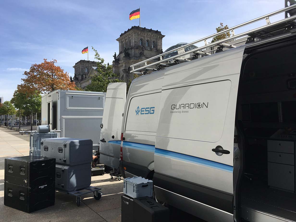 ESG Elektroniksystem- Und Logistik-GmbH - TOP 100